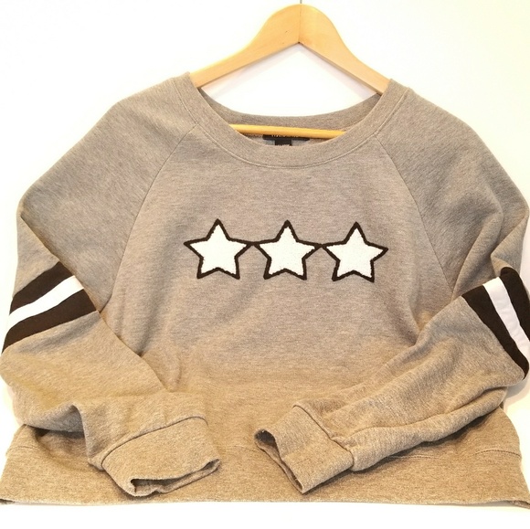 Rue21 Tops - Rue 21 Sweatshirt Juniors XL Rue21 Tops - Rue 21 Sweatshirt Juniors XL